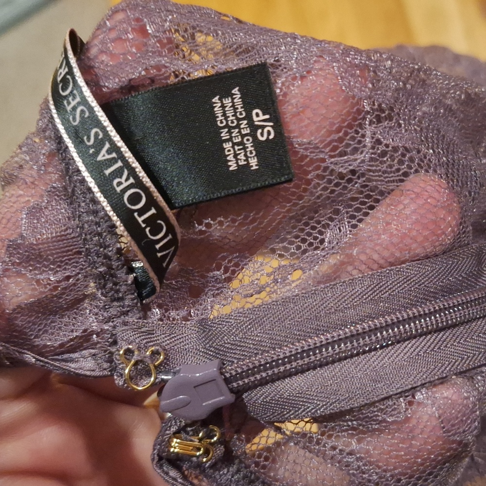 Victoria's Secret Dusty Purple Sheer Lace Romper Size Small Dark Academia - Picture 7 of 8